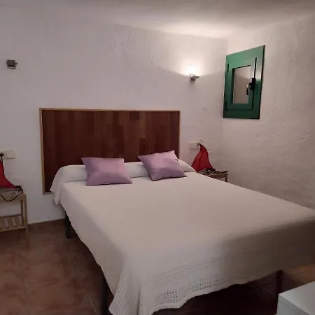 Casa Con Piscina 1872 Fortia-terraube