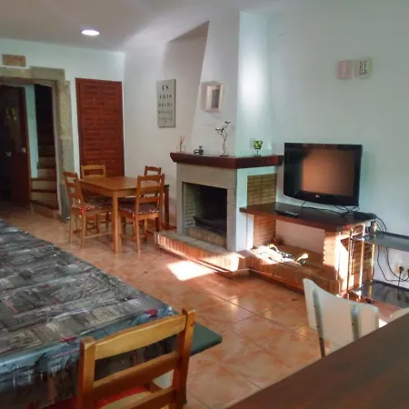 Casa Con Piscina 1872 Fortia-terraube בית נופש Fortiá
